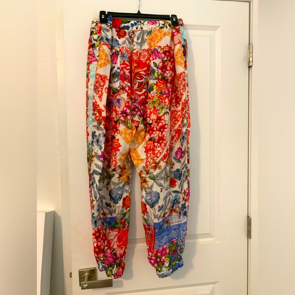 Gorgeous Johnny Was multi color jogger style pants ๐ - Picture 2 of 7